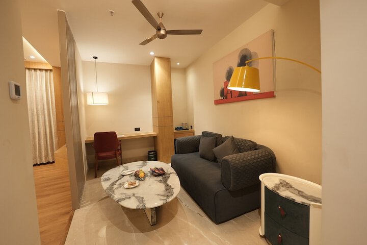 Room 25 of 50
