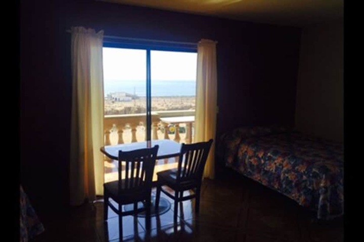 Room 13 of 30