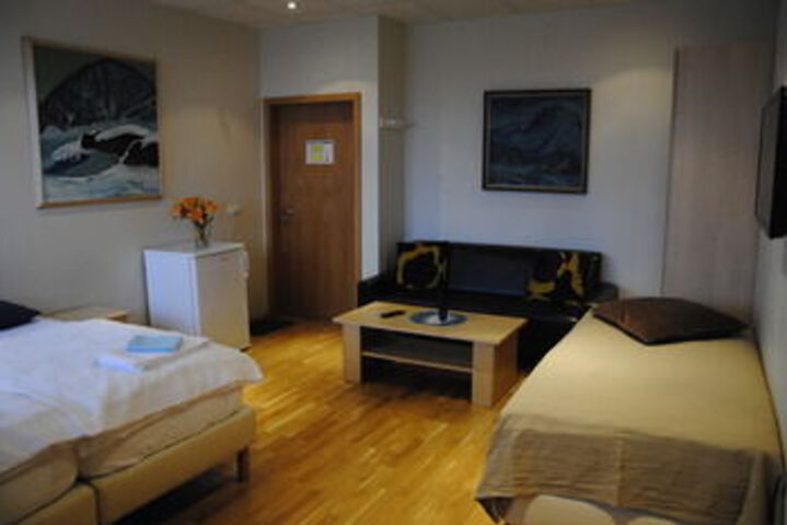 Room 55 of 94