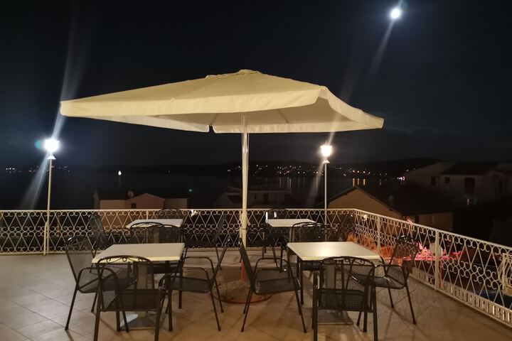 Terrace/Patio 11 of 22