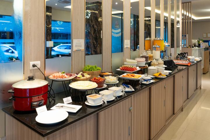 Dining 105 of 124