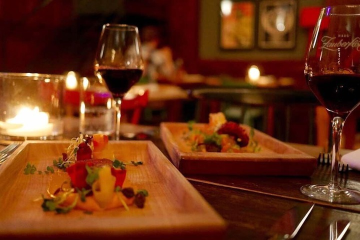 Dining 69 of 79