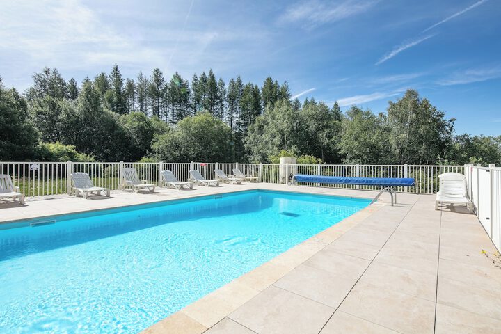 Pool 58 of 111