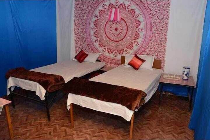 Room 8 of 21