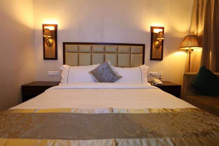 Room 10 of 53