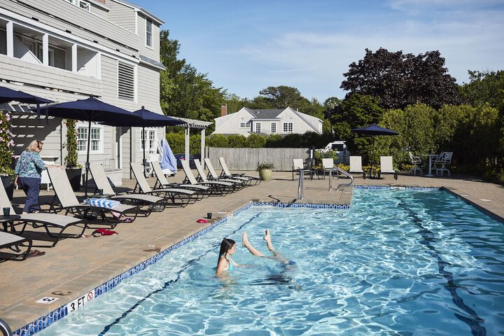 Pool 44 of 91