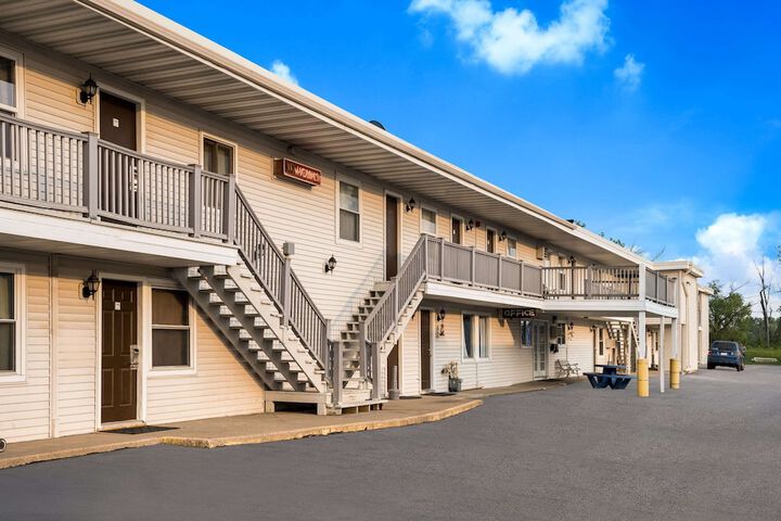 Hotel 11 of 19