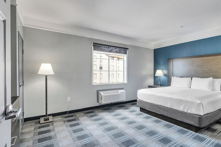 Room 22 of 56