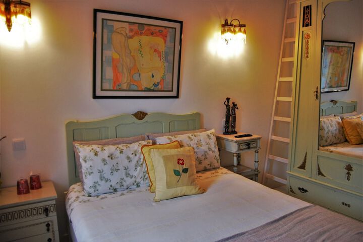Room 36 of 122