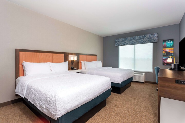 2 Queen Beds Hearing Accessible (6 of 11)