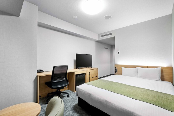 Room 7 of 49