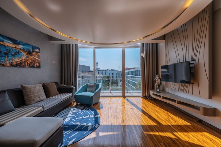Room 50 of 148