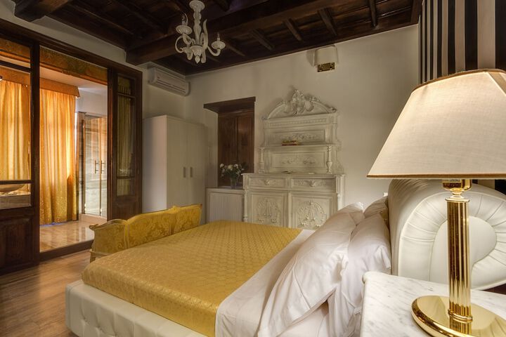 Room 50 of 70