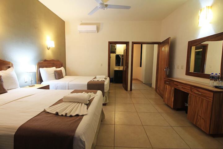 Room 2 of 20