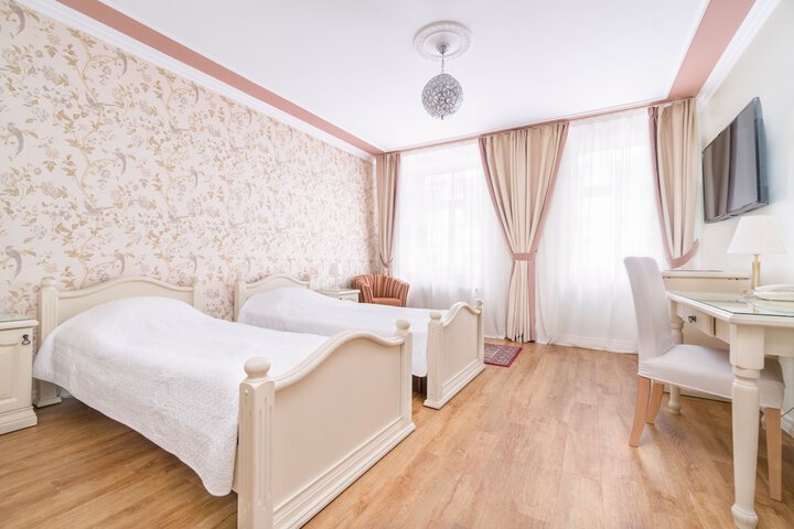 Room 32 of 55