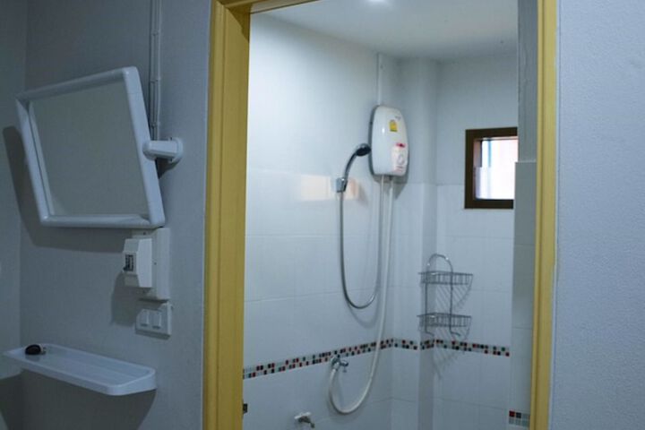 Room 17 of 24