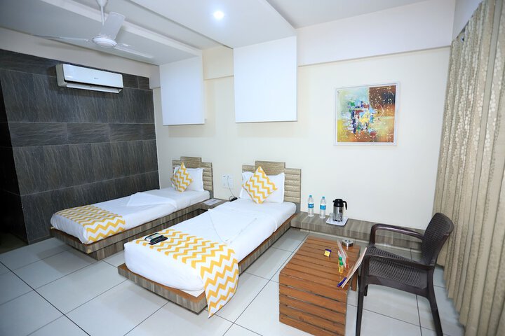 Room 11 of 21