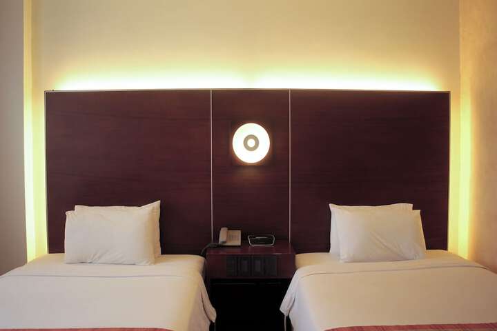 Room 26 of 73