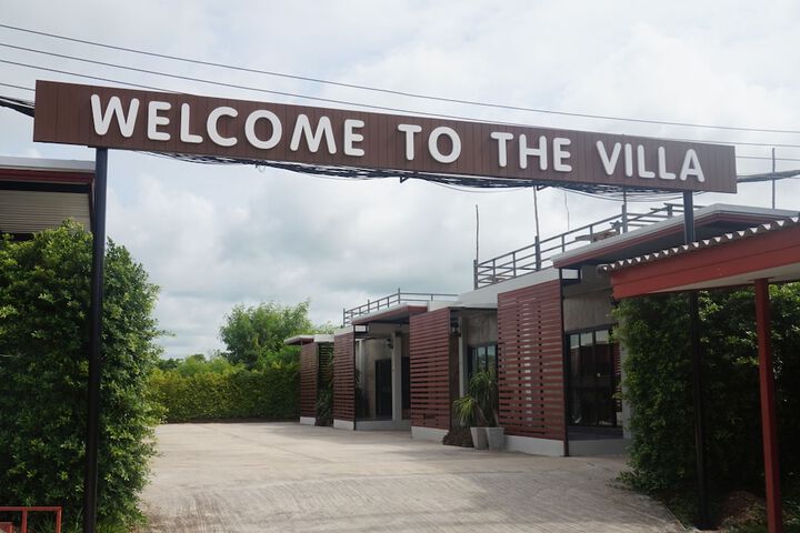 A Nice Resort & Villa