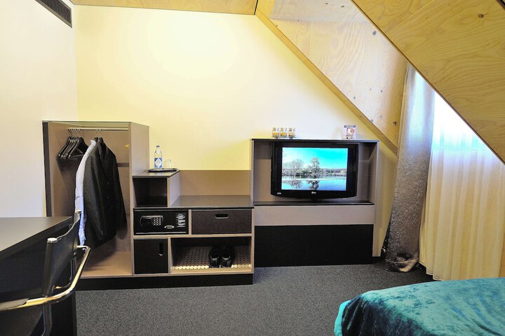 Room 18 of 91