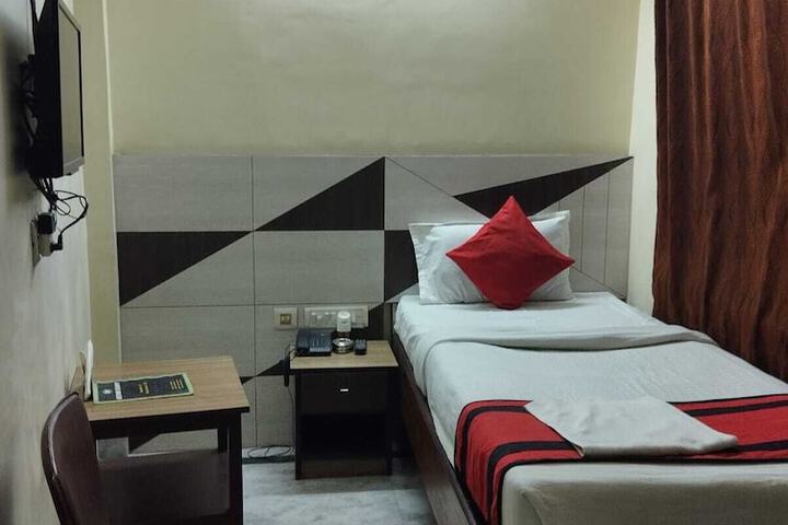 Room 2 of 24