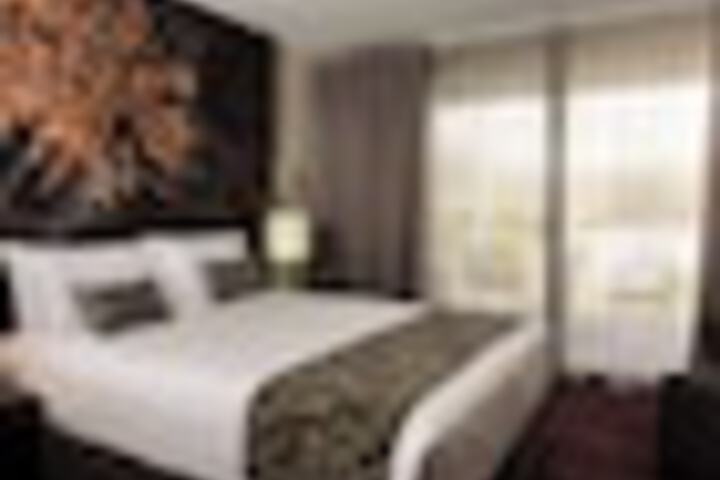 Room 62 of 237