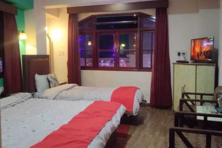 Room 14 of 29
