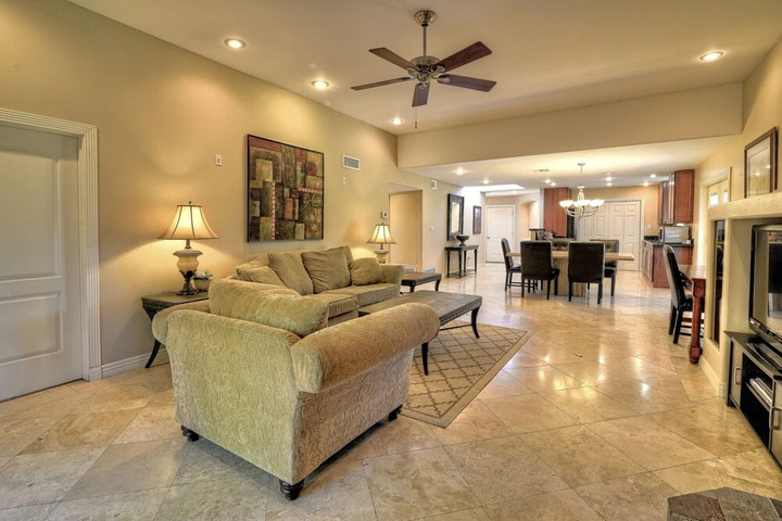 Photo of Palm - 4 Bedroom Home - Scottsdale