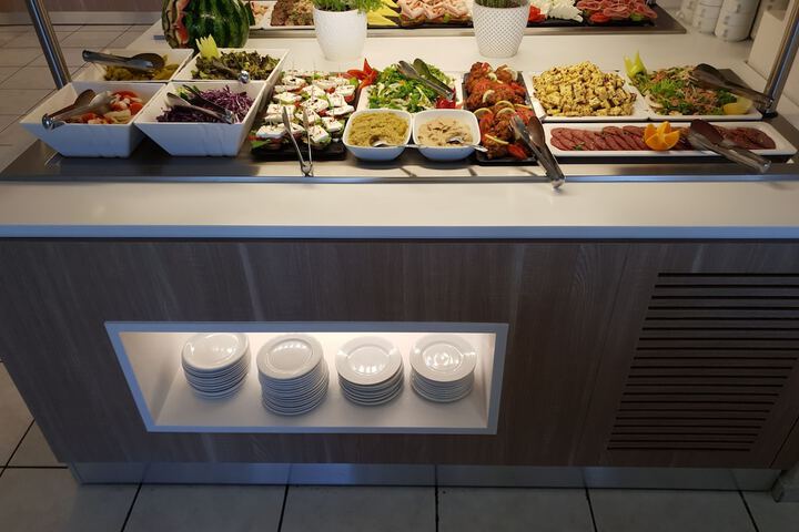 Dining 112 of 208