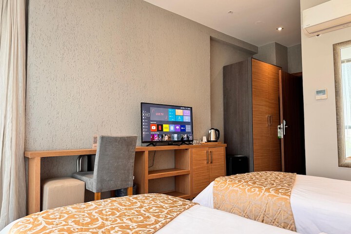 Room 18 of 31
