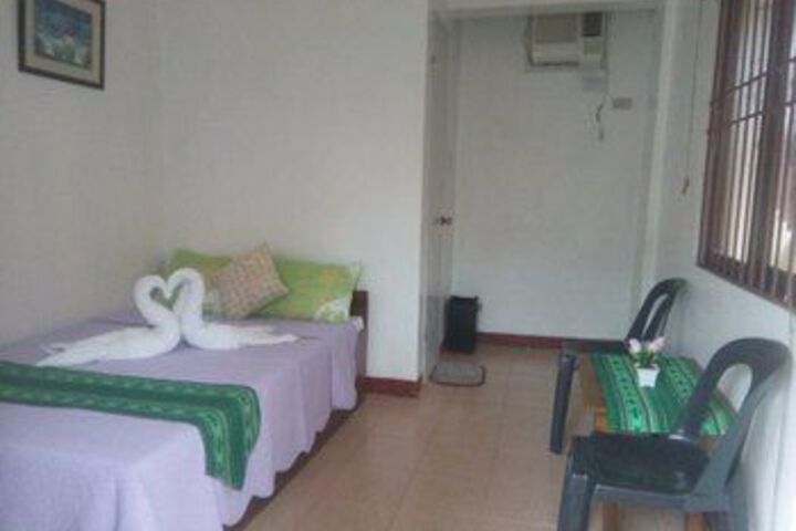Room 32 of 37