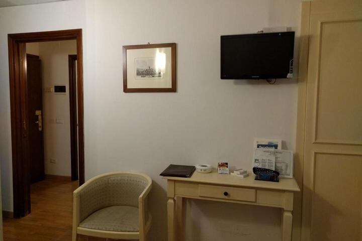 Photo 26