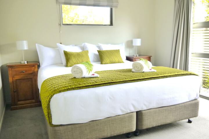 Room 9 of 29