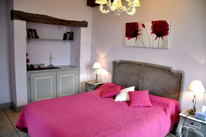 Room 3 of 16