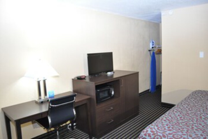 Room 16 of 30
