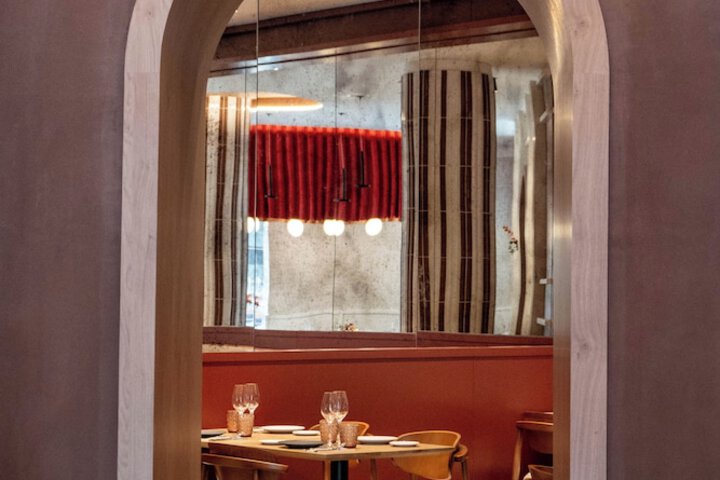 Dining 58 of 76