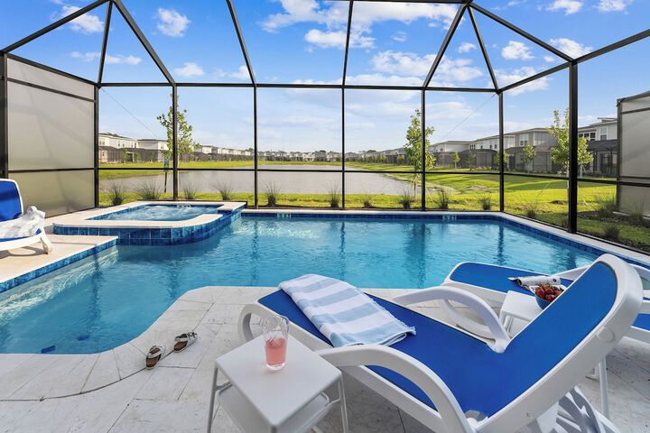 Private pool