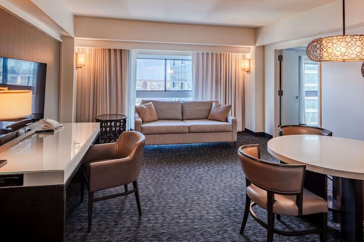 Room 45 of 108