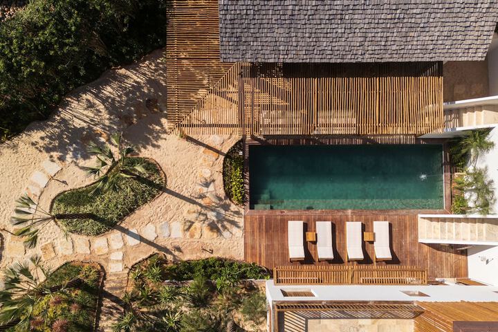 Pool 68 of 122