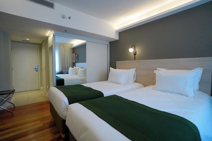 Room 30 of 54
