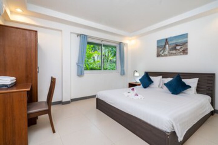 Room 44 of 53