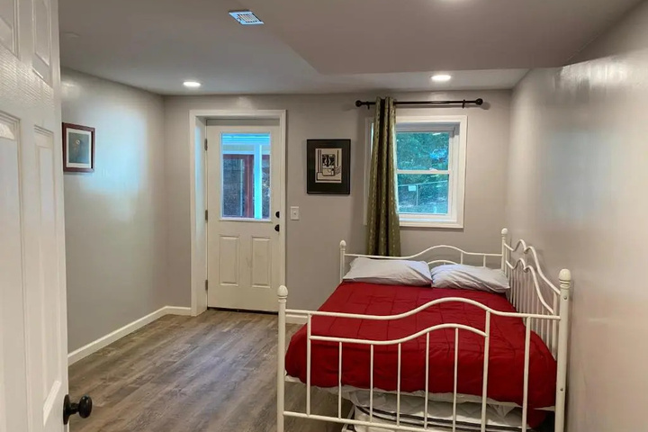 Photo of New Listing Downtown Family Retreat 5 Bedrooms 3 Minutes to Dahlonega Pool Hot Tub Game Rooms