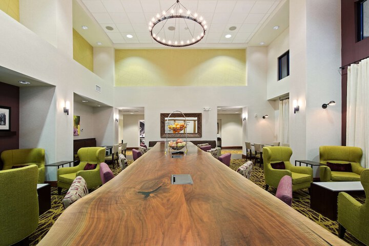 Hotel Lobby