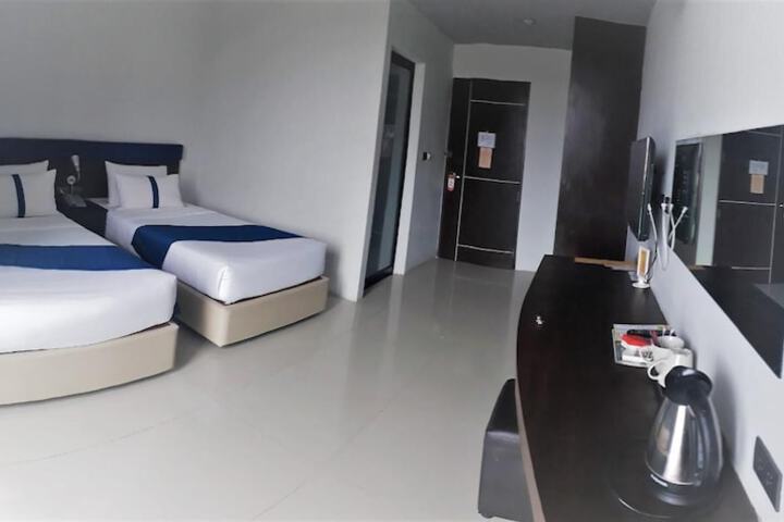 Room 13 of 46