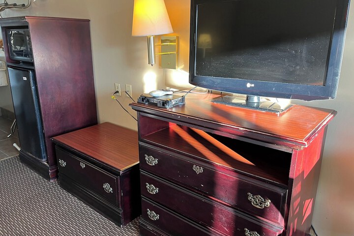 Room 3 of 39