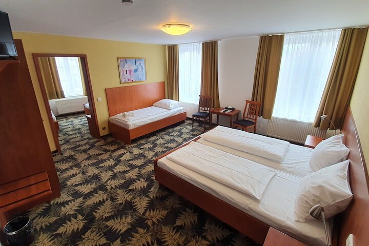Room 3 of 22