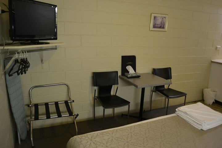 Room 19 of 44