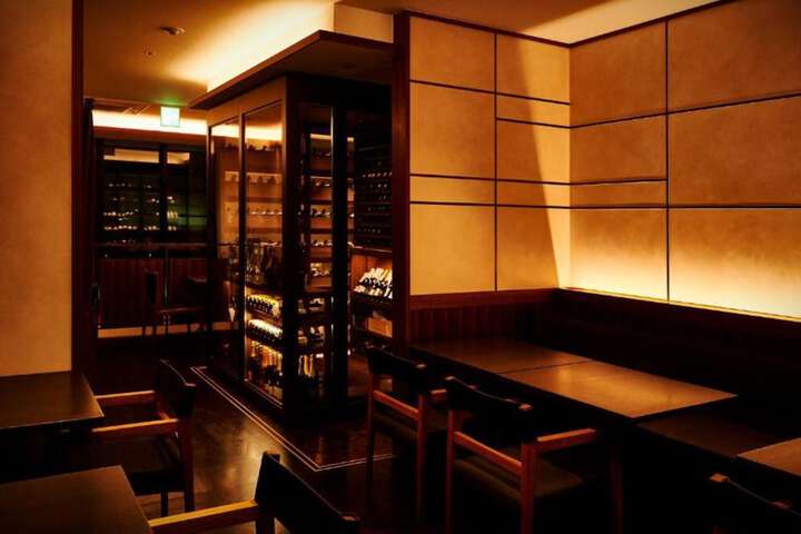 Dining 62 of 87