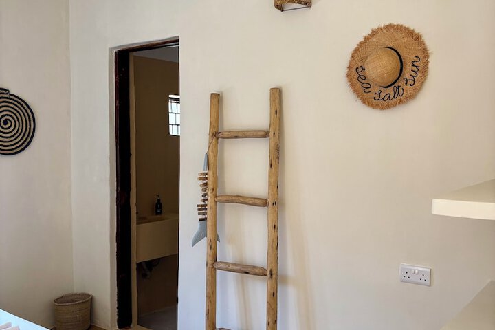 Room 3 of 51