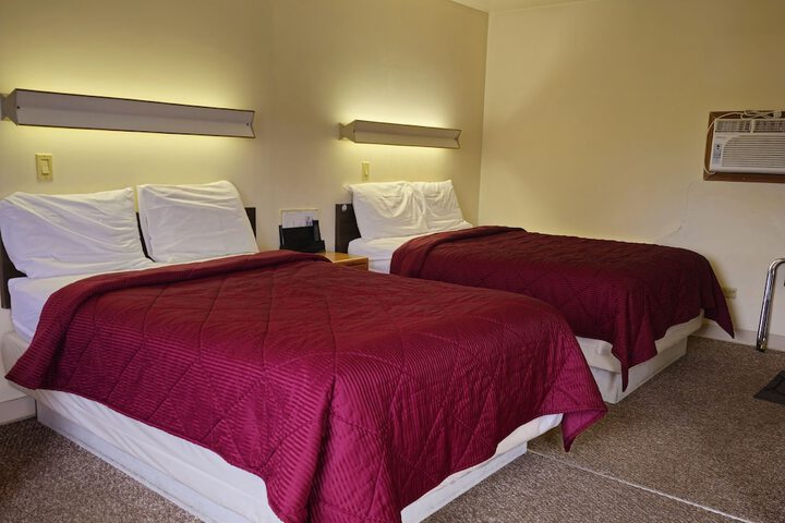 Standard Room, King or Two Doubles (11 of 17)